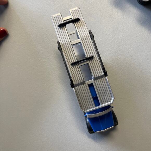 Matchbox Mixed Lot Utility Trucks City Corp Military - Picture 9 of 12